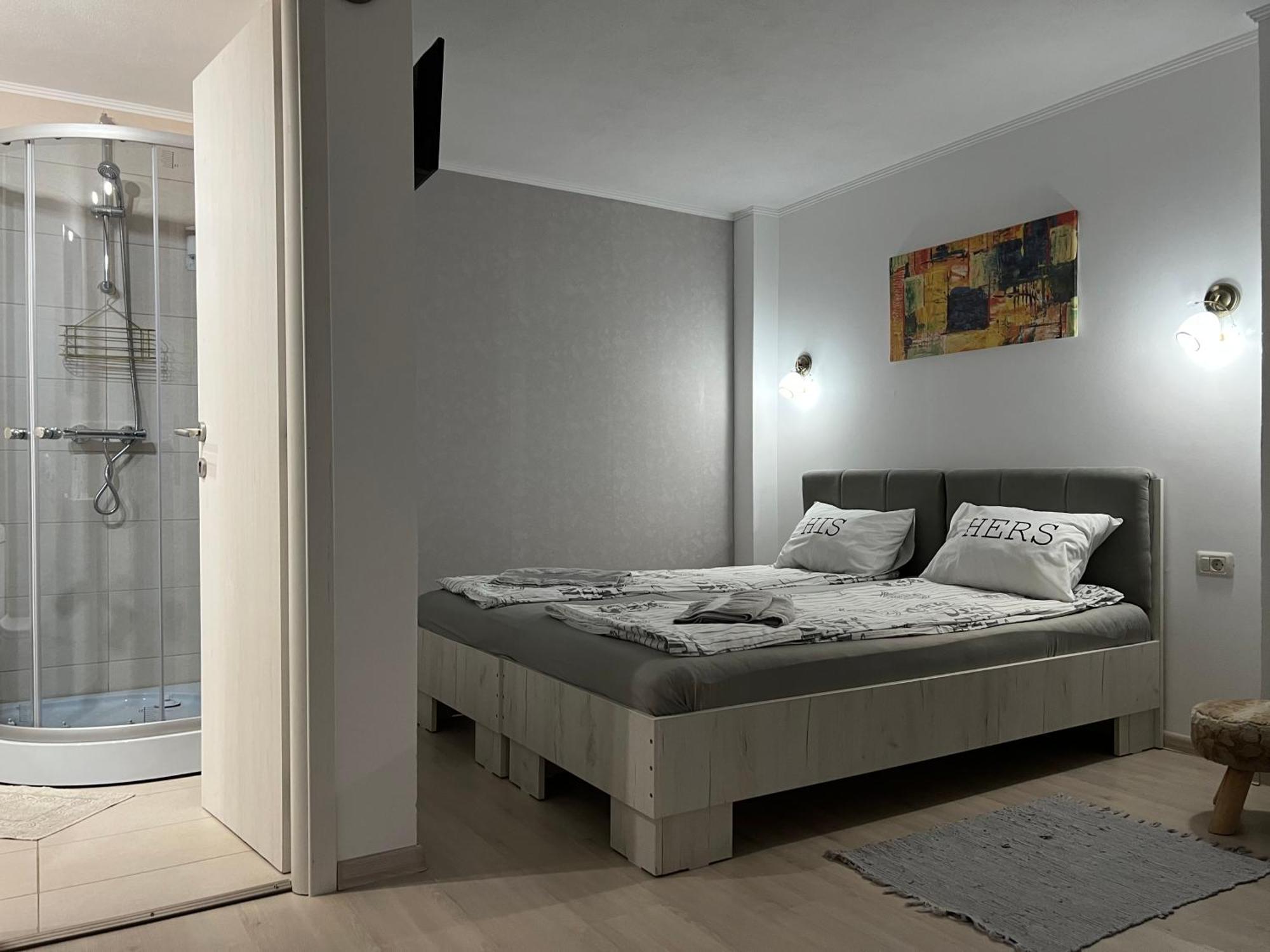 Four Rooms Curtea de Argeş المظهر الخارجي الصورة
